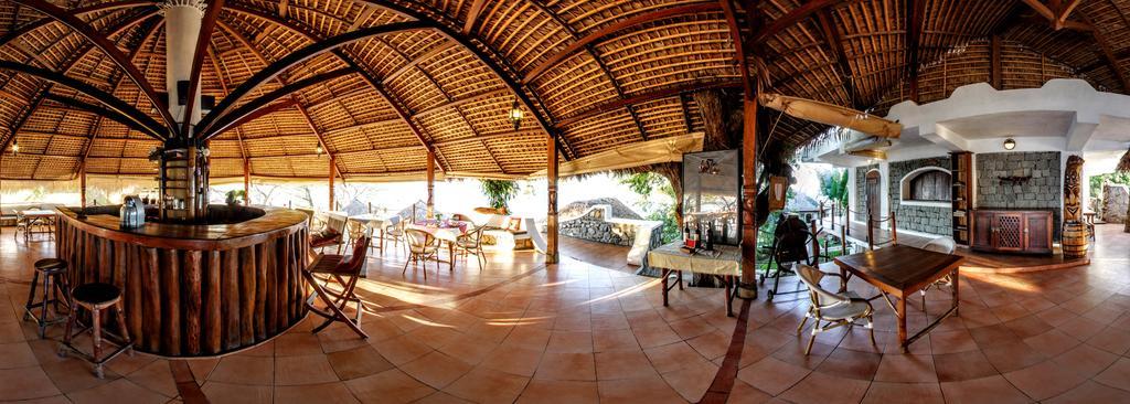 Auberge Le Maki Lodge Ampangorinana Екстер'єр фото