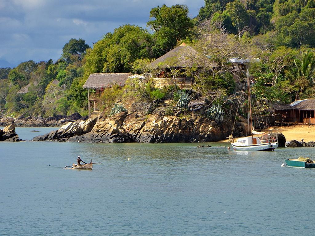 Auberge Le Maki Lodge Ampangorinana Екстер'єр фото